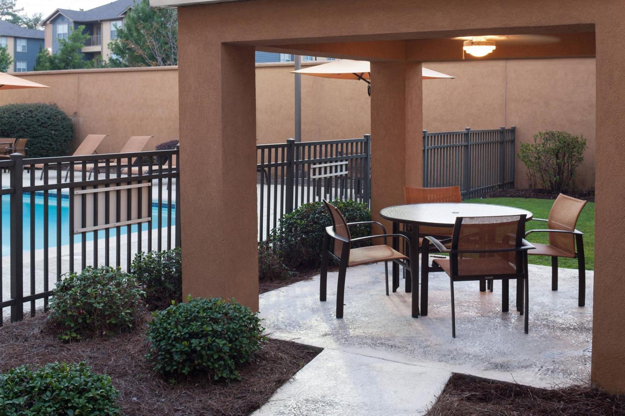 Courtyard By Marriott Hattiesburg Esterno foto