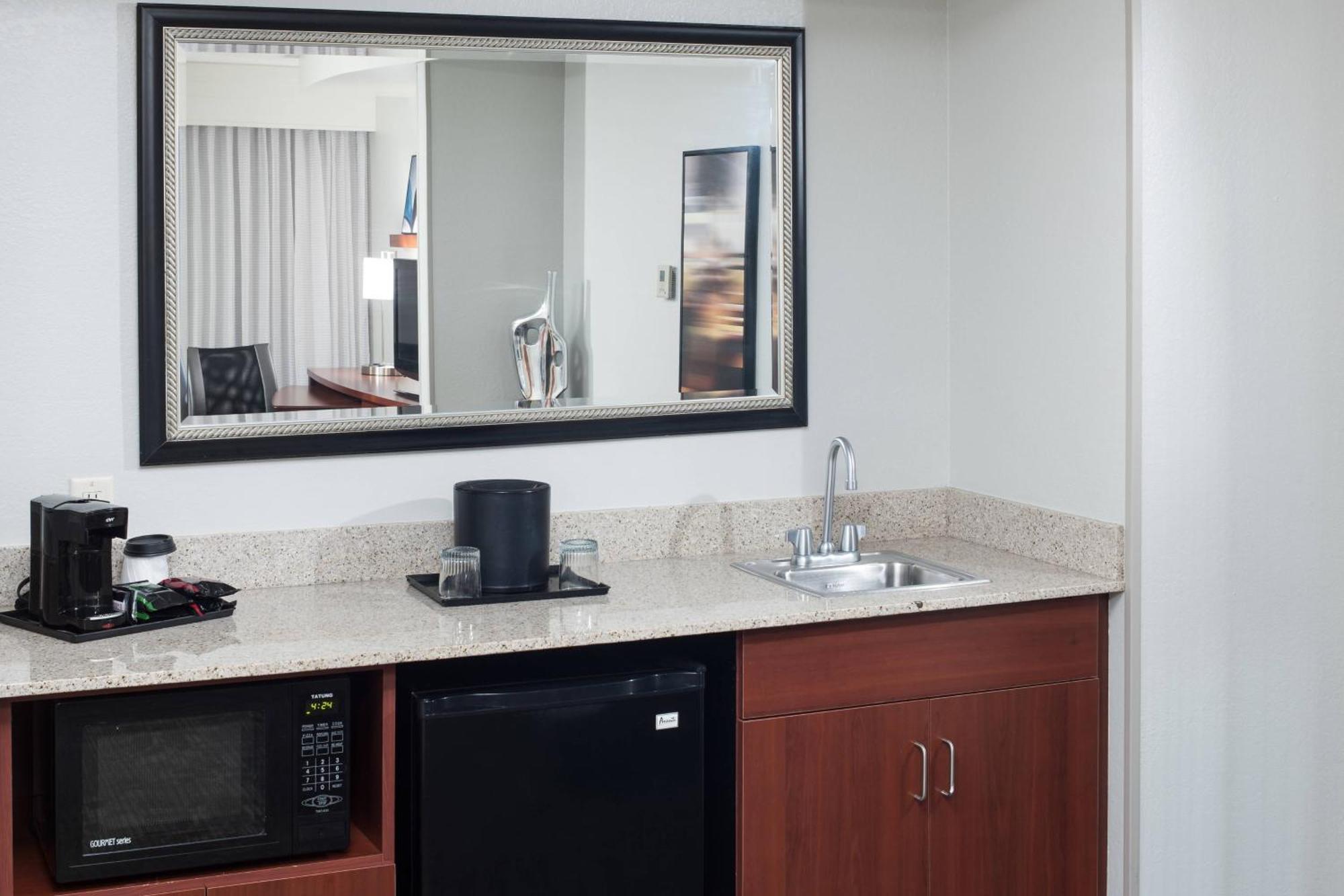 Courtyard By Marriott Hattiesburg Esterno foto