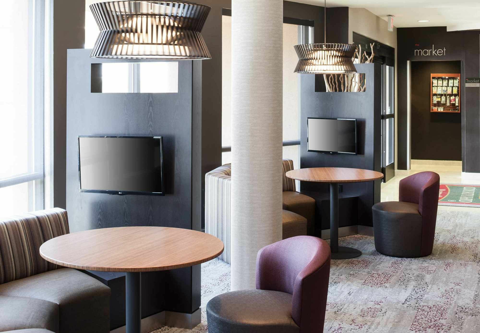 Courtyard By Marriott Hattiesburg Esterno foto